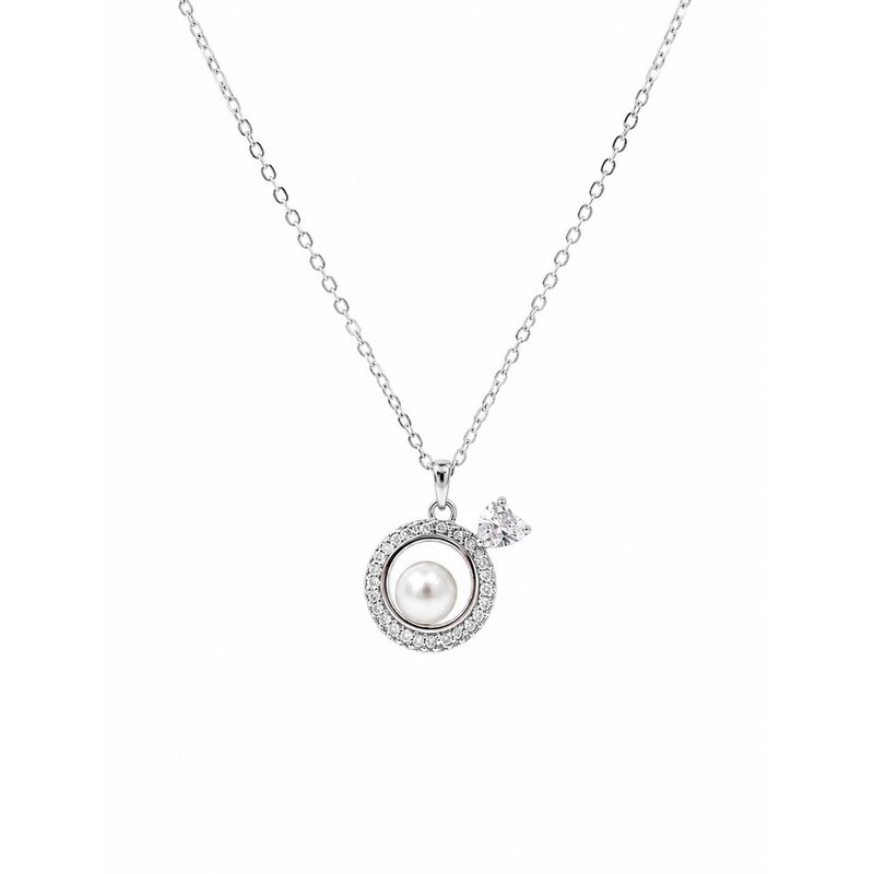 Wren Pearl Halo Pendant