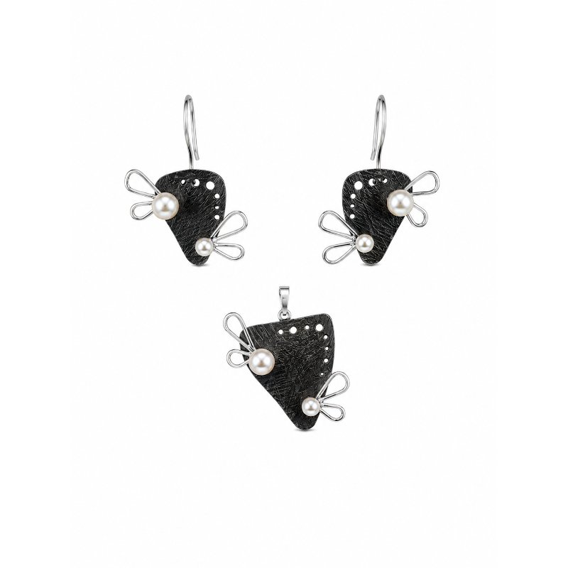 Onyx Pearl Petal Jewellery Set